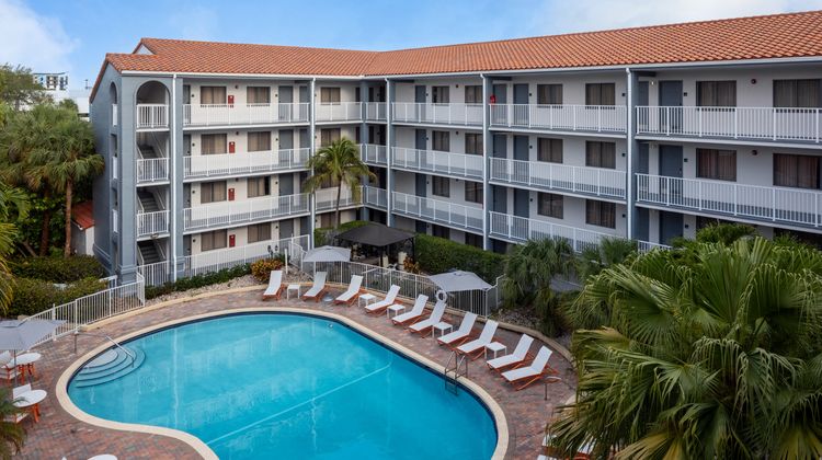 Holiday Inn Boca Raton-North Pool