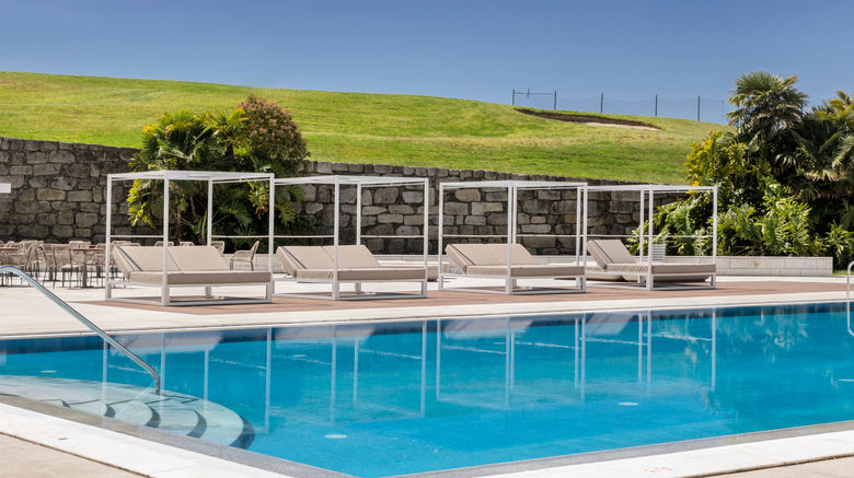<b>Crowne Plaza Caparica Lisbon Pool</b>. Images powered by <a href="https://www.leonardoworldwide.com/" title="Leonardo Worldwide" target="_blank">Leonardo</a>.