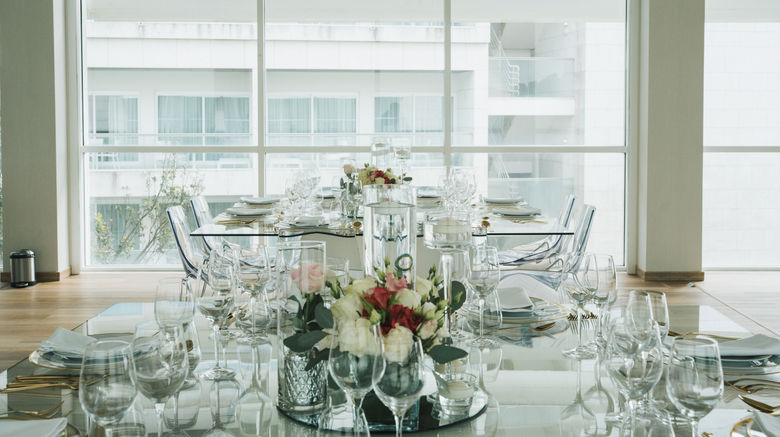 <b>Crowne Plaza Caparica Lisbon Ballroom</b>. Images powered by <a href="https://www.leonardoworldwide.com/" title="Leonardo Worldwide" target="_blank">Leonardo</a>.