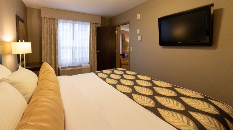 The Kanata by BCMInns Suite