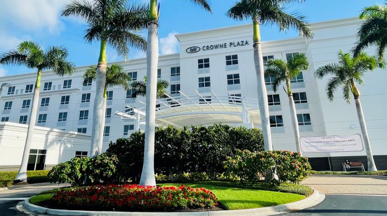 Crowne Plaza Fort Myers Gulf Coast Exterior. Images powered by <a href="https://www.leonardoworldwide.com" target="_blank" rel="noopener">Leonardo</a>.