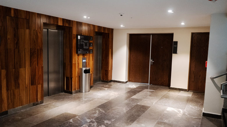 <b>Hotel Indigo Guadalajara Expo Lobby</b>. Images powered by <a href="https://www.leonardoworldwide.com/" title="Leonardo Worldwide" target="_blank">Leonardo</a>.