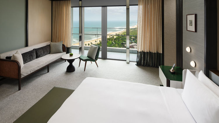 New World Hoiana Beach Resort Exterior