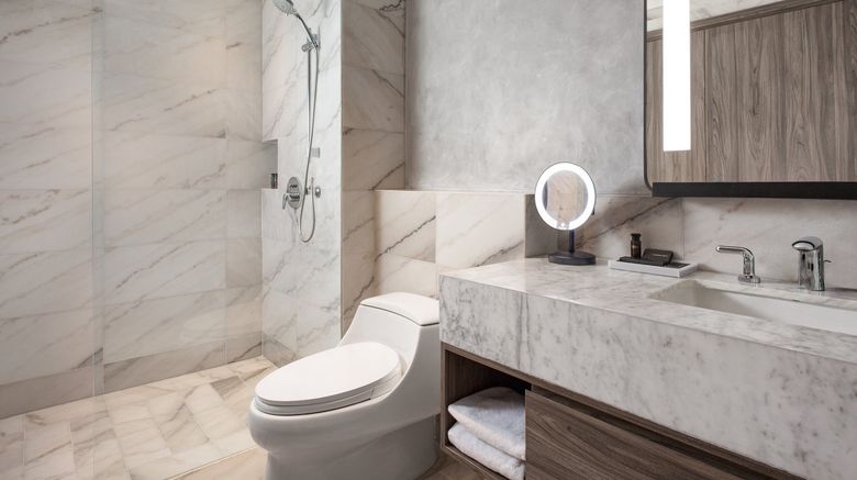 <b>Oakwood Suites Kuningan Jakarta Room</b>. Images powered by <a href="https://www.leonardoworldwide.com/" title="Leonardo Worldwide" target="_blank">Leonardo</a>.