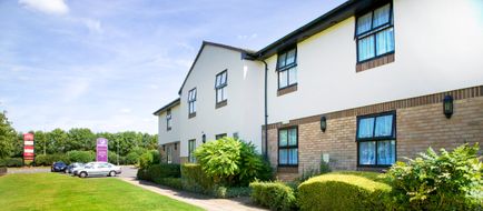 Premier Inn Northampton South (Wootton) Exterior