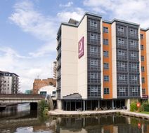 Premier Inn Nottingham Arena (London Rd) Exterior