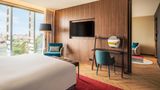 Renaissance Porto Lapa Hotel Suite