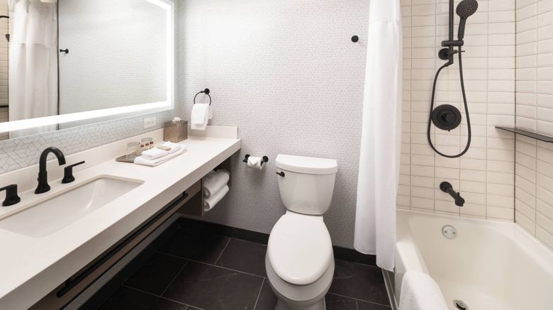 <b>Renaissance Ft Lauderdale-Plantation Htl Room</b>. Images powered by <a href="https://www.leonardoworldwide.com/" title="Leonardo Worldwide" target="_blank">Leonardo</a>.