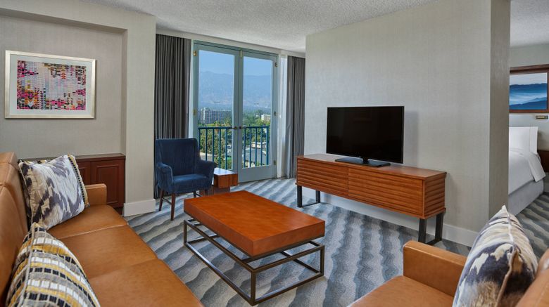 <b>The Westin Pasadena Suite</b>. Images powered by <a href="https://www.leonardoworldwide.com/" title="Leonardo Worldwide" target="_blank">Leonardo</a>.
