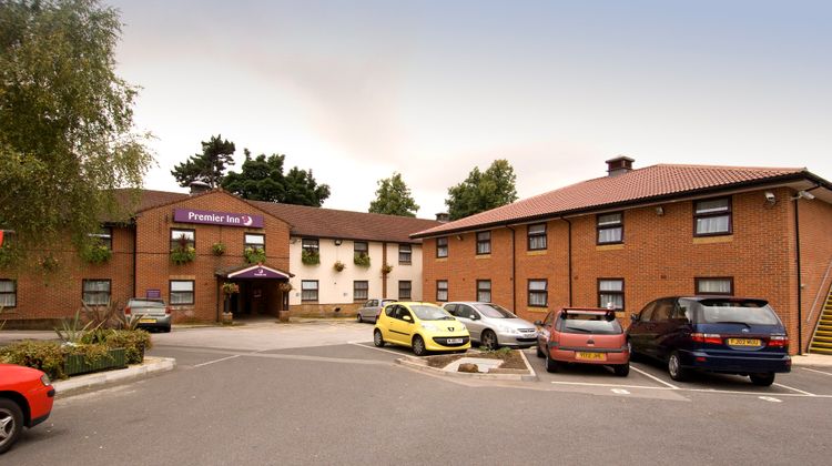 Premier Inn Nottingham South Exterior