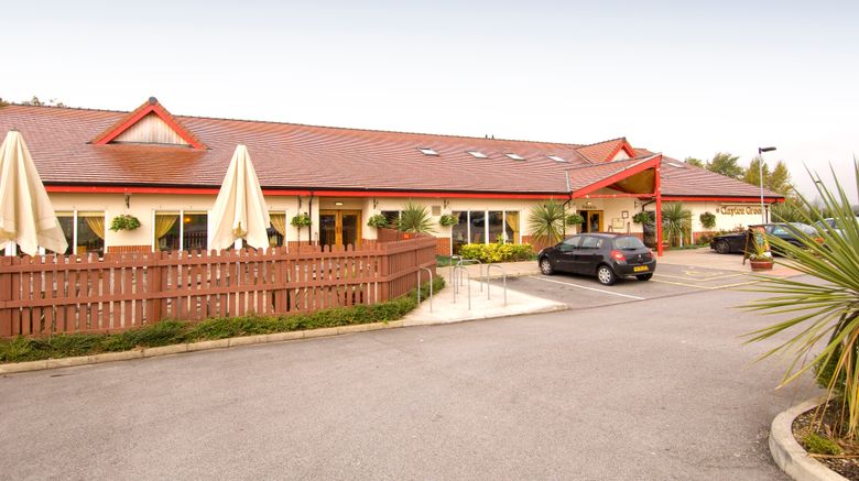 <b>Premier Inn Oldham Central Exterior</b>. Images powered by <a href="https://www.leonardoworldwide.com/" title="Leonardo Worldwide" target="_blank">Leonardo</a>.