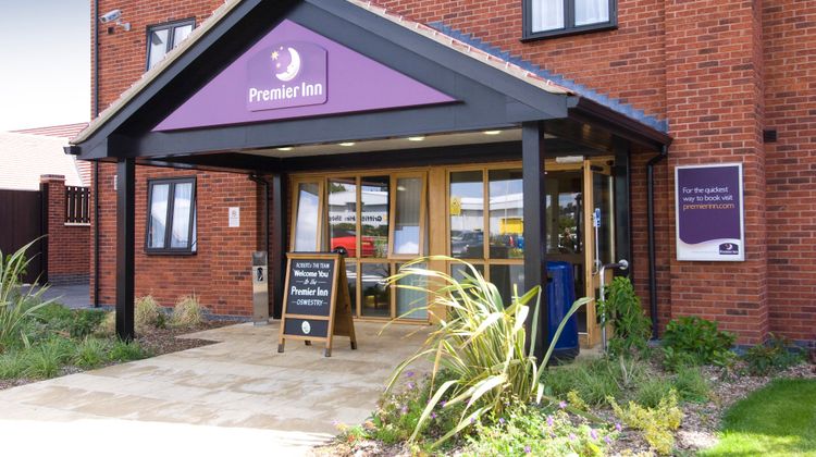 Premier Inn Oswestry Exterior