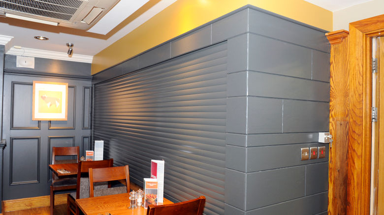 <b>Premier Inn Petersfield Restaurant</b>. Images powered by <a href="https://www.leonardoworldwide.com/" title="Leonardo Worldwide" target="_blank">Leonardo</a>.