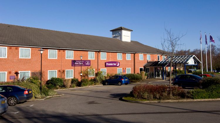 Premier Inn Pontypool Exterior
