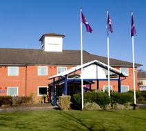 Premier Inn Pontypool Exterior