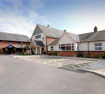 Premier Inn Poole Centre (Holes Bay) Exterior