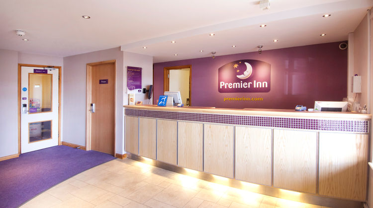 Premier Inn Poole Centre (Holes Bay) Lobby