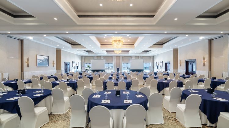 Crowne Plaza Hotel Muscat Ballroom