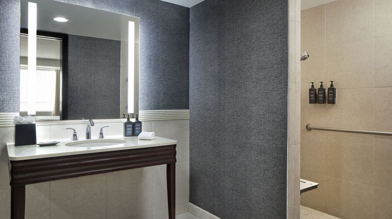 <b>Sheraton Valley Forge Hotel Room</b>. Images powered by <a href="https://www.leonardoworldwide.com/" title="Leonardo Worldwide" target="_blank">Leonardo</a>.