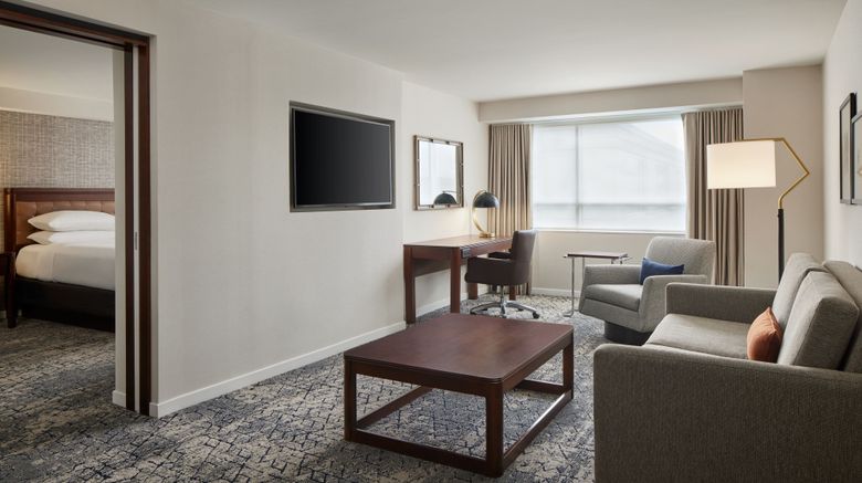 <b>Sheraton Valley Forge Hotel Suite</b>. Images powered by <a href="https://www.leonardoworldwide.com/" title="Leonardo Worldwide" target="_blank">Leonardo</a>.