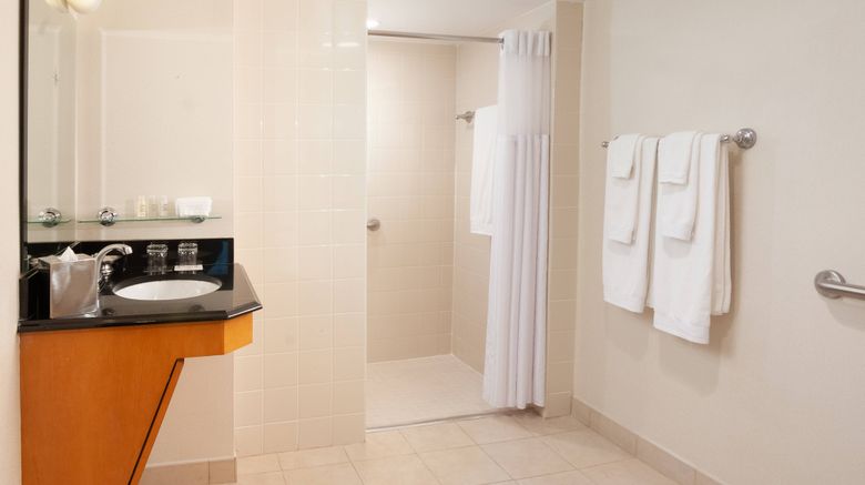 <b>Renaissance Orlando Hotel Airport Room</b>. Images powered by <a href="https://www.leonardoworldwide.com/" title="Leonardo Worldwide" target="_blank">Leonardo</a>.