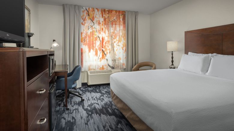 <b>Fairfield Inn & Suites Tacoma Room</b>. Images powered by <a href="https://www.leonardoworldwide.com/" title="Leonardo Worldwide" target="_blank">Leonardo</a>.