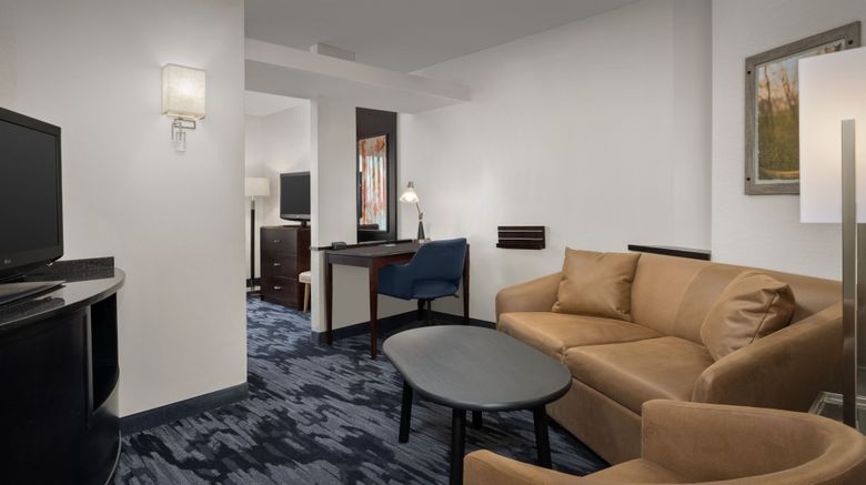 <b>Fairfield Inn & Suites Tacoma Suite</b>. Images powered by <a href="https://www.leonardoworldwide.com/" title="Leonardo Worldwide" target="_blank">Leonardo</a>.