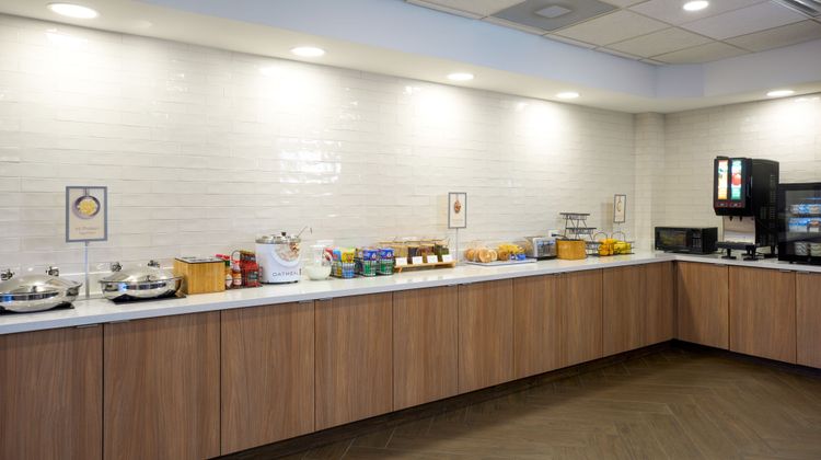 Fairfield Inn & Suites by Marriott Restaurant