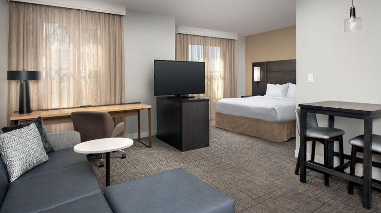 <b>Residence Inn Phoenix Airport Suite</b>. Images powered by <a href="https://www.leonardoworldwide.com/" title="Leonardo Worldwide" target="_blank">Leonardo</a>.