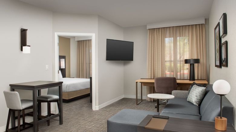 <b>Residence Inn Phoenix Airport Room</b>. Images powered by <a href="https://www.leonardoworldwide.com/" title="Leonardo Worldwide" target="_blank">Leonardo</a>.