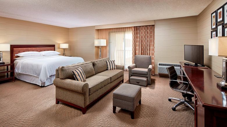 <b>Sheraton San Jose Hotel Suite</b>. Images powered by <a href="https://www.leonardoworldwide.com/" title="Leonardo Worldwide" target="_blank">Leonardo</a>.