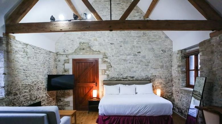 <b>Kingston Country Courtyard Room</b>. Images powered by <a href="https://www.leonardoworldwide.com/" title="Leonardo Worldwide" target="_blank">Leonardo</a>.