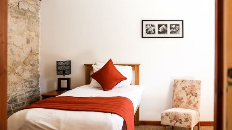 <b>Kingston Country Courtyard Room</b>. Images powered by <a href="https://www.leonardoworldwide.com/" title="Leonardo Worldwide" target="_blank">Leonardo</a>.