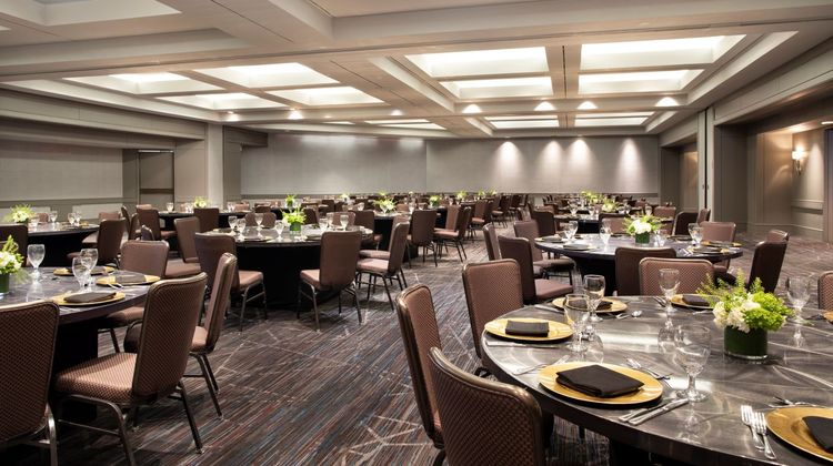 Crowne Plaza Perimeter at Ravinia Ballroom