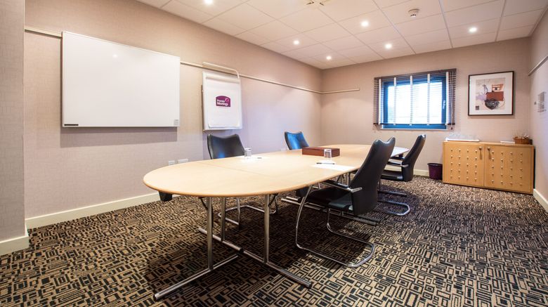 <b>Premier Inn Portsmouth (Port Solent) Meeting</b>. Images powered by <a href="https://www.leonardoworldwide.com/" title="Leonardo Worldwide" target="_blank">Leonardo</a>.