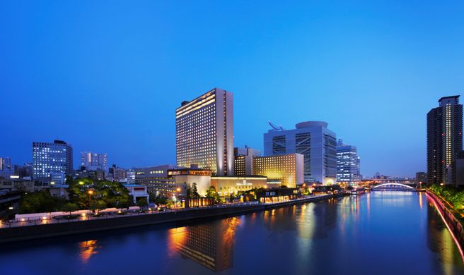RIHGA Royal Hotel Osaka Exterior