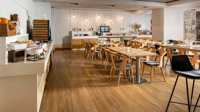 <b>Mercure Bucharest Unirii Restaurant</b>. Images powered by <a href="https://www.leonardoworldwide.com/" title="Leonardo Worldwide" target="_blank">Leonardo</a>.