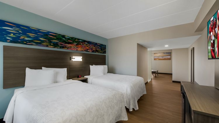 Red Roof PLUS+ Virginia Beach - Seaside Suite