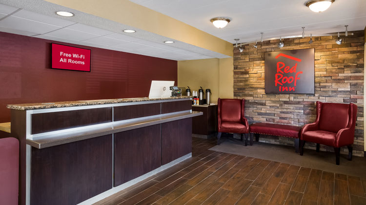 Red Roof Inn Wilkes-Barre Arena Lobby