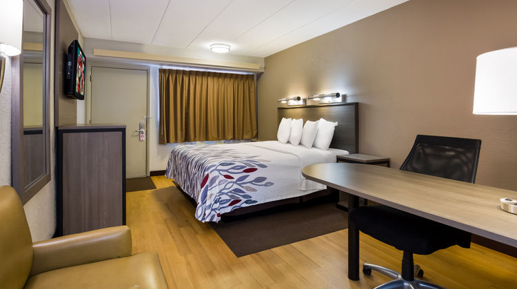 Red Roof Inn Wilkes-Barre Arena Room