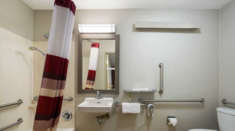Red Roof Inn Wilkes-Barre Arena Room