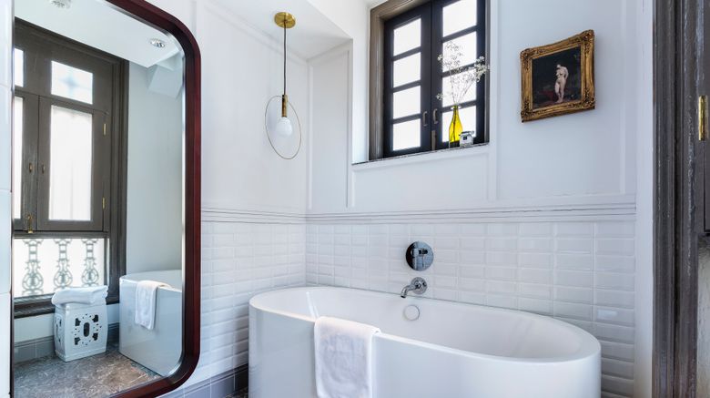 <b>Ann Siang House, Unlimited Coll Oakwood Room</b>. Images powered by <a href="https://www.leonardoworldwide.com/" title="Leonardo Worldwide" target="_blank">Leonardo</a>.
