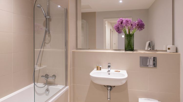 Cove Minshull Street Room