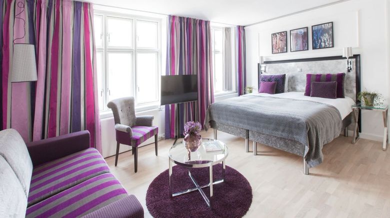 <b>Absalon Hotel Copenhagen Room</b>. Images powered by <a href="https://www.leonardoworldwide.com/" title="Leonardo Worldwide" target="_blank">Leonardo</a>.