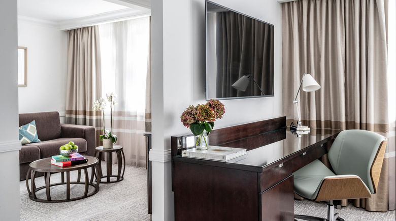 <b>The Bristol Hotel Suite</b>. Images powered by <a href="https://www.leonardoworldwide.com/" title="Leonardo Worldwide" target="_blank">Leonardo</a>.