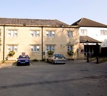 Premier Inn Stroud Exterior