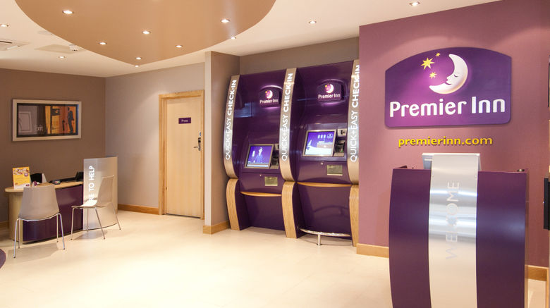 <b>Premier Inn Sunbury Kempton Park-Sunbury Lobby</b>. Images powered by <a href="https://www.leonardoworldwide.com/" title="Leonardo Worldwide" target="_blank">Leonardo</a>.