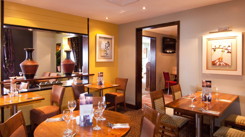<b>Premier Inn Sunbury Kempton Park-Sunbury Restaurant</b>. Images powered by <a href="https://www.leonardoworldwide.com/" title="Leonardo Worldwide" target="_blank">Leonardo</a>.