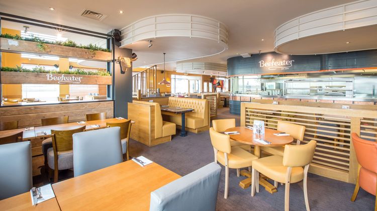 Premier Inn Swansea Waterfront Restaurant