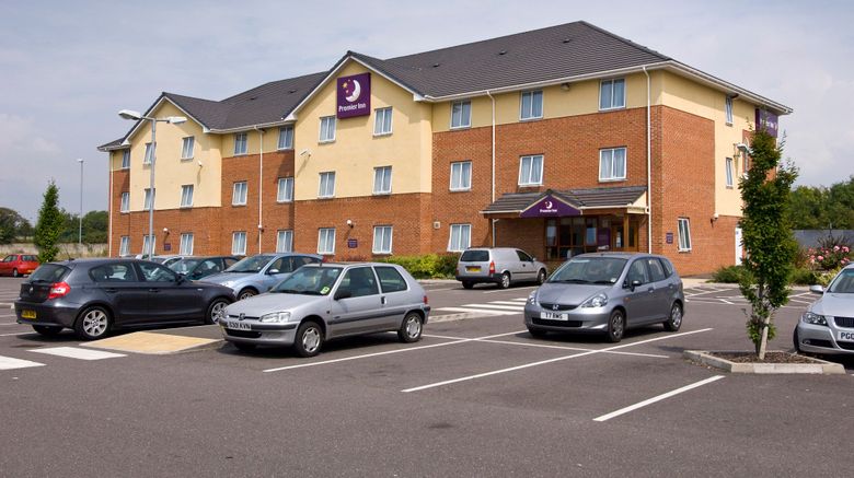 <b>Premier Inn Swindon Central Exterior</b>. Images powered by <a href="https://www.leonardoworldwide.com/" title="Leonardo Worldwide" target="_blank">Leonardo</a>.